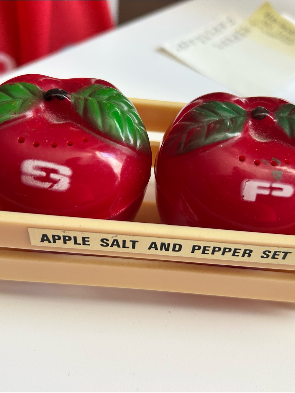 4/$50 Apple Salt and Pepper Shakers - Red Green Set